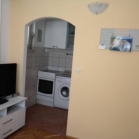 Apartments Nena Podstrana Luaran gambar