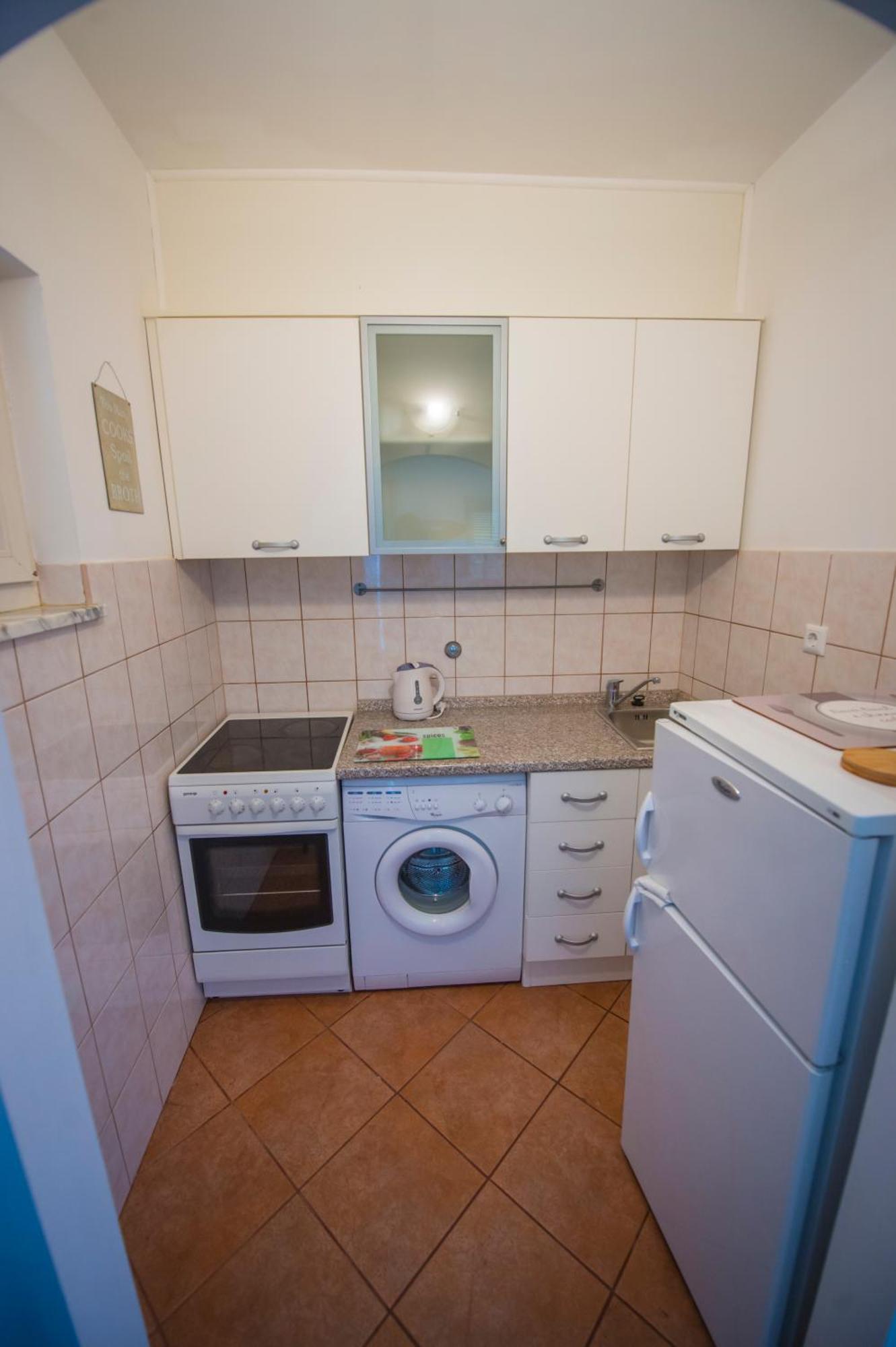 Apartments Nena Podstrana Luaran gambar
