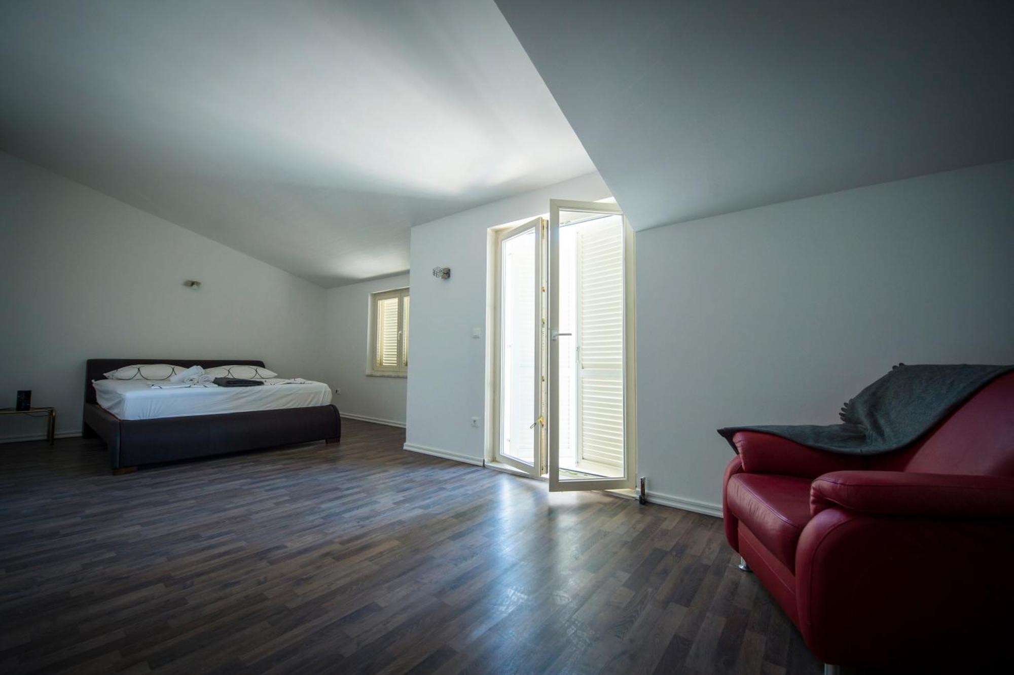 Apartments Nena Podstrana Luaran gambar