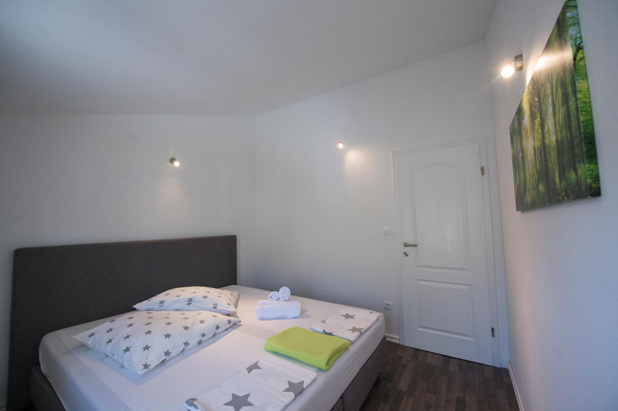Apartments Nena Podstrana Luaran gambar