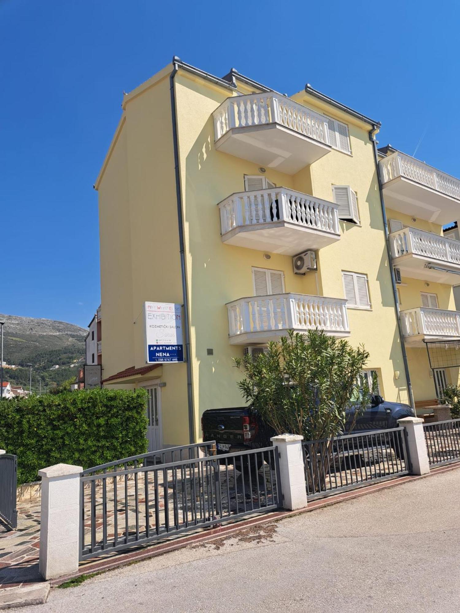Apartments Nena Podstrana Luaran gambar