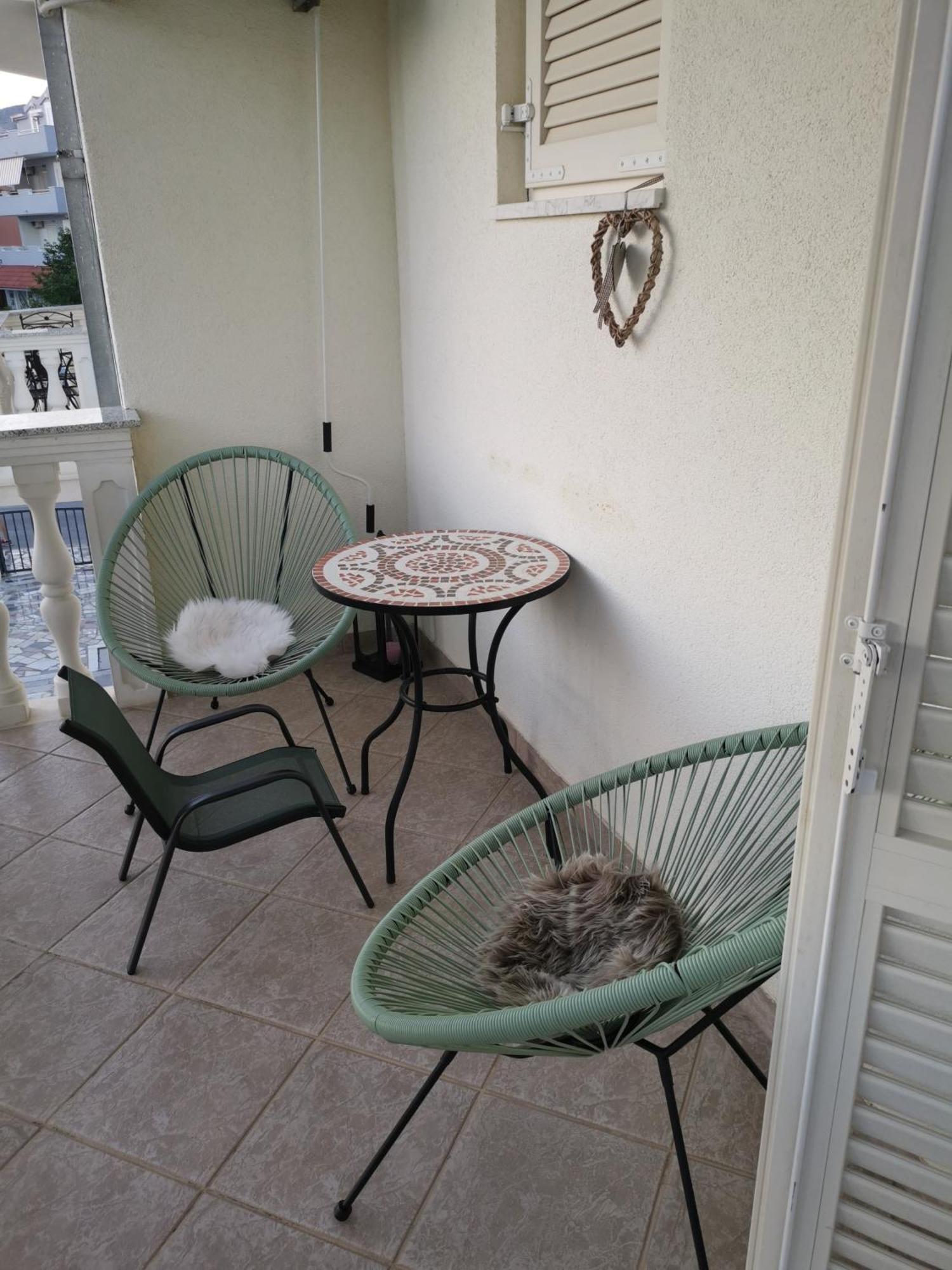 Apartments Nena Podstrana Luaran gambar